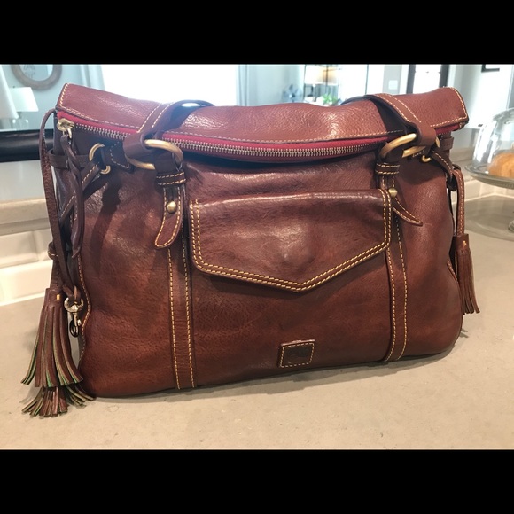 Dooney & Bourke Handbags - Dooney and Bourke purse